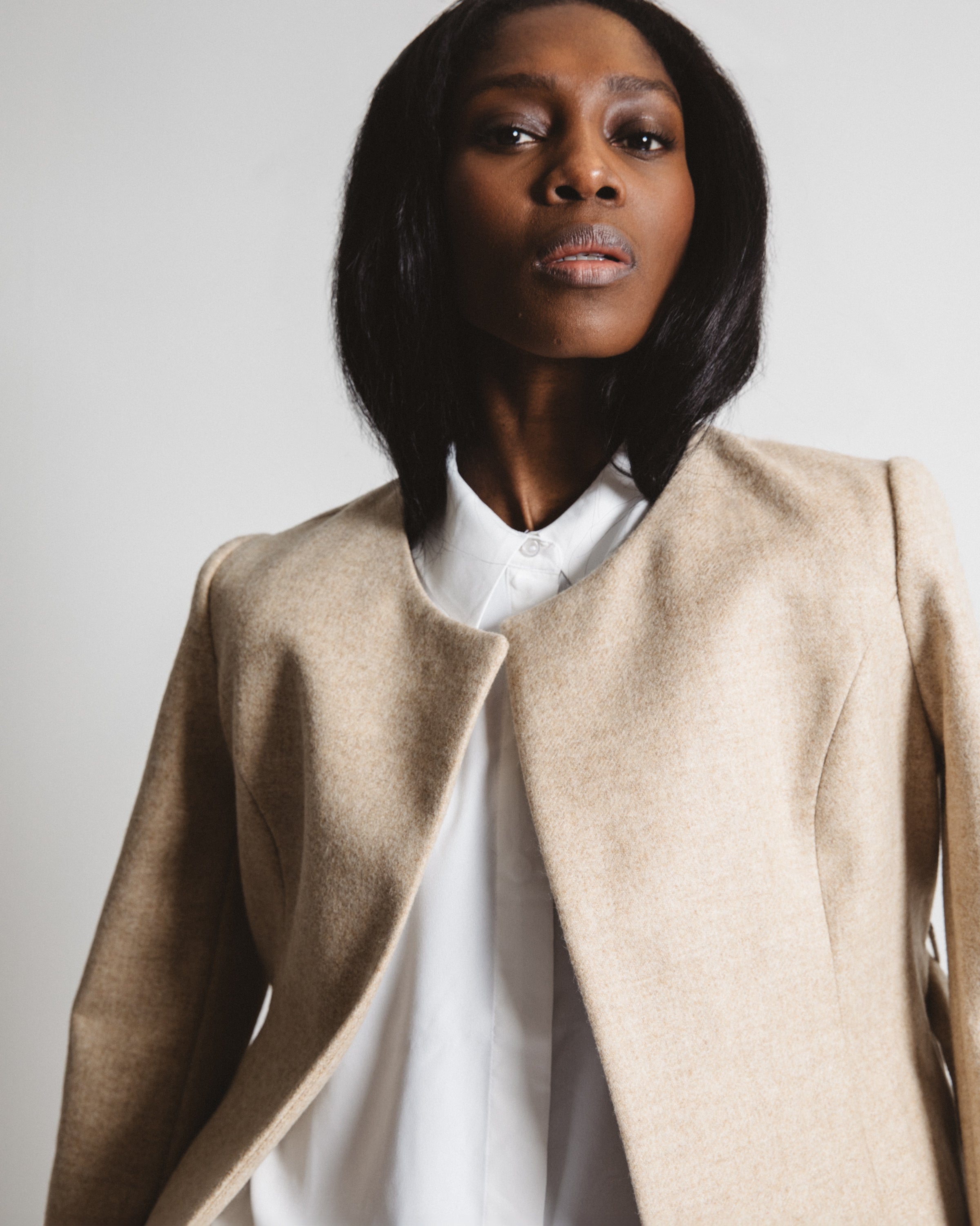 Signature Blazer in Beige