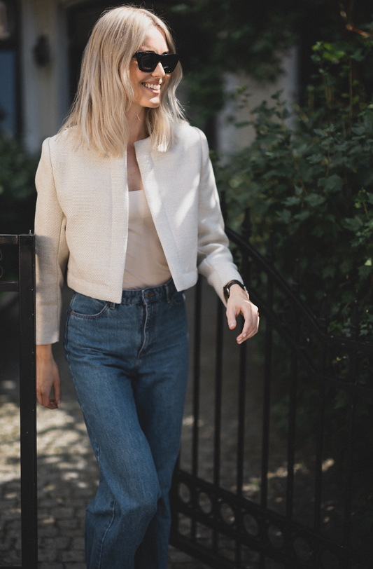 BOXY BLAZER IN LIGHT BEIGE